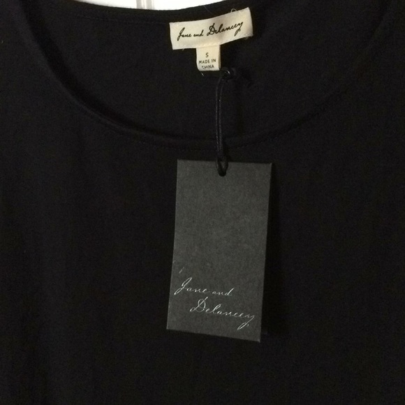 Ruffle sleeve top - Picture 2 of 4